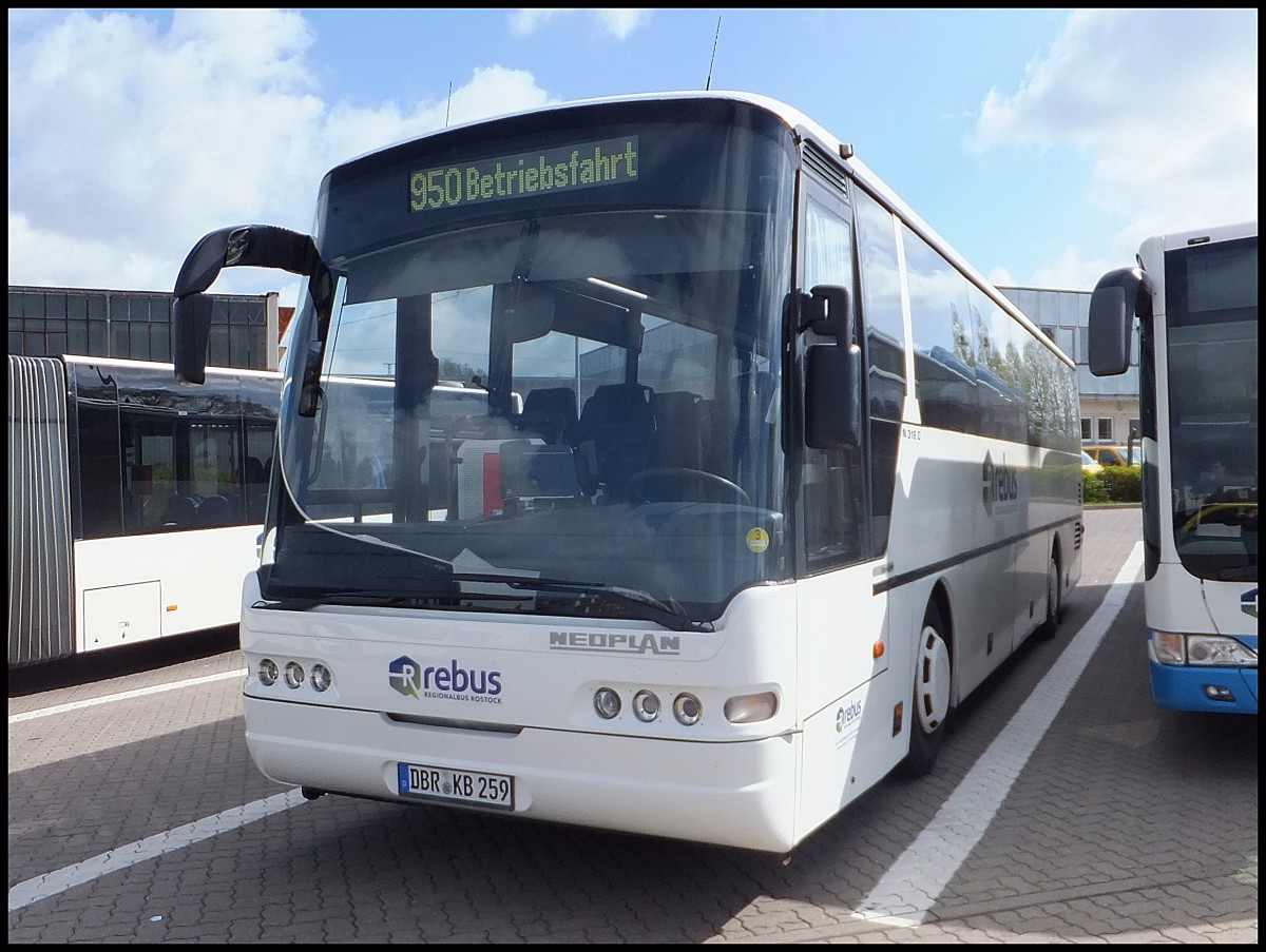 Neoplan Euroliner von Regionalbus Rostock in Rostock.