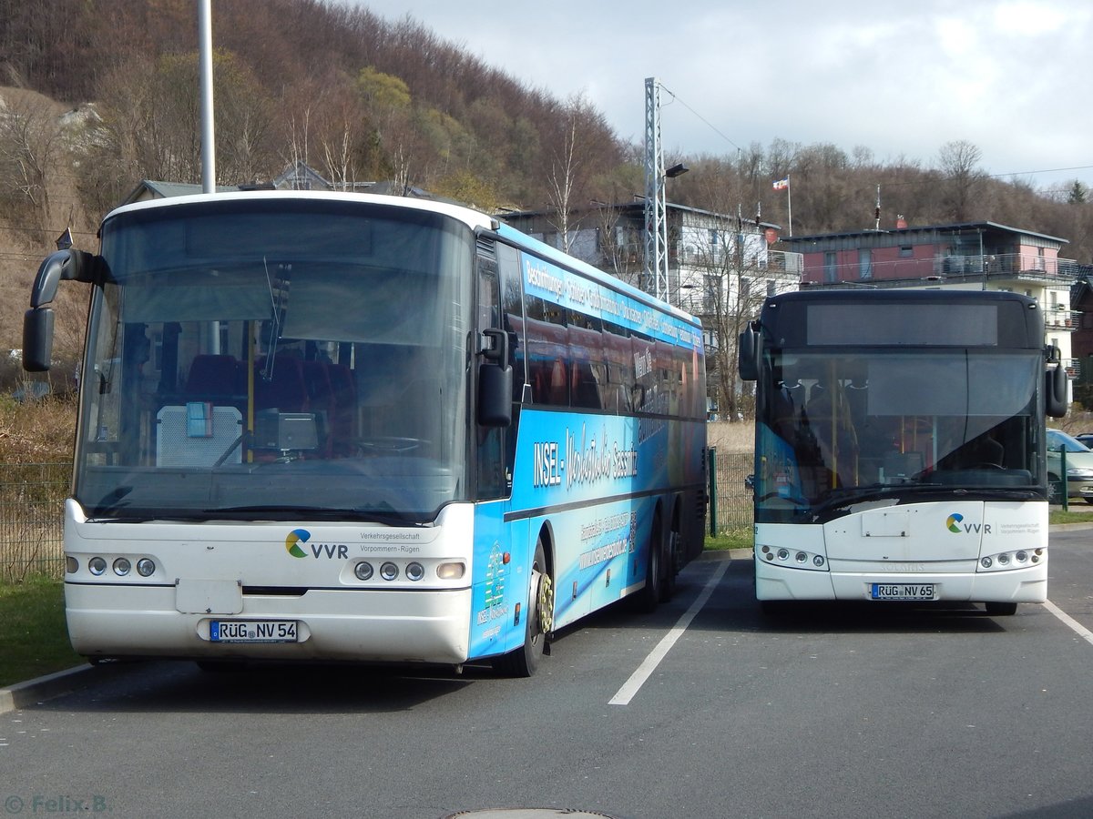 Neoplan Euroliner und Solaris Urbino 12 der VVR in Sasnitz.