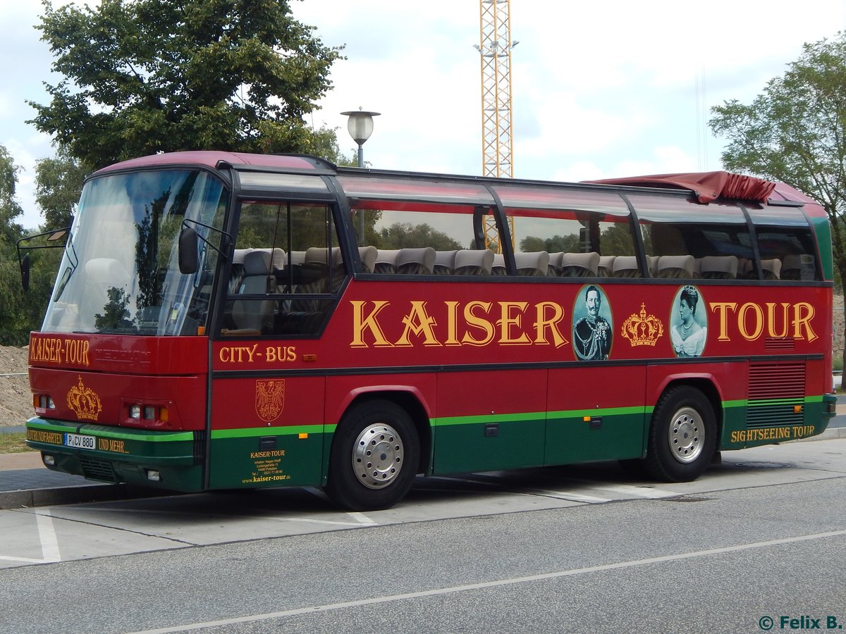 Neoplan Jetliner von Kaiser-Tour aus Deutschland in Potsdam.