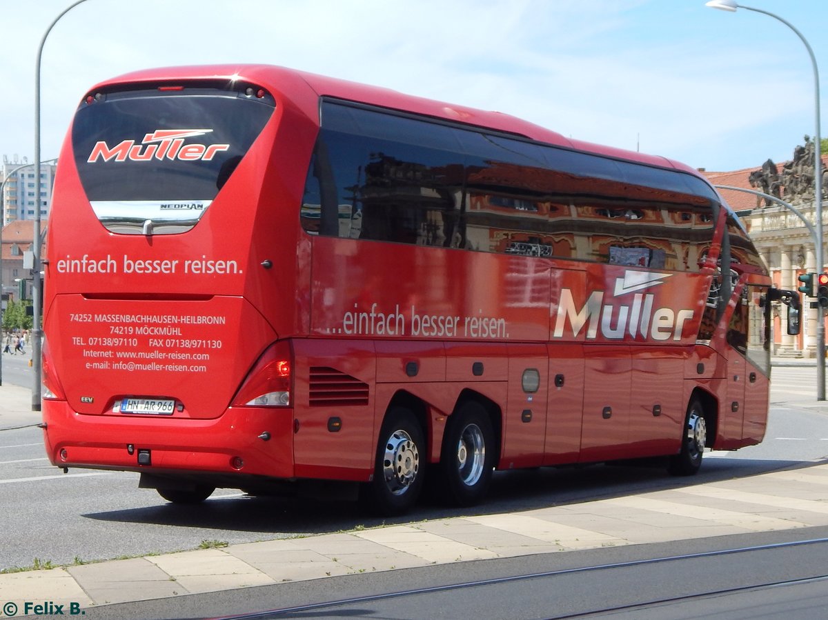 Neoplan Starliner von Müller aus Deutschland in Potsdam.