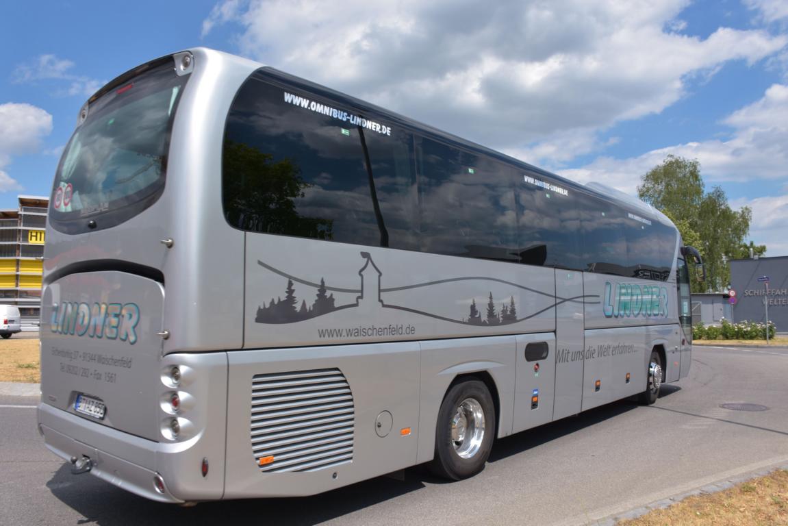 Neoplan Tourliner von Lindner Reisen aus der BRD 06/2017 in Krems.