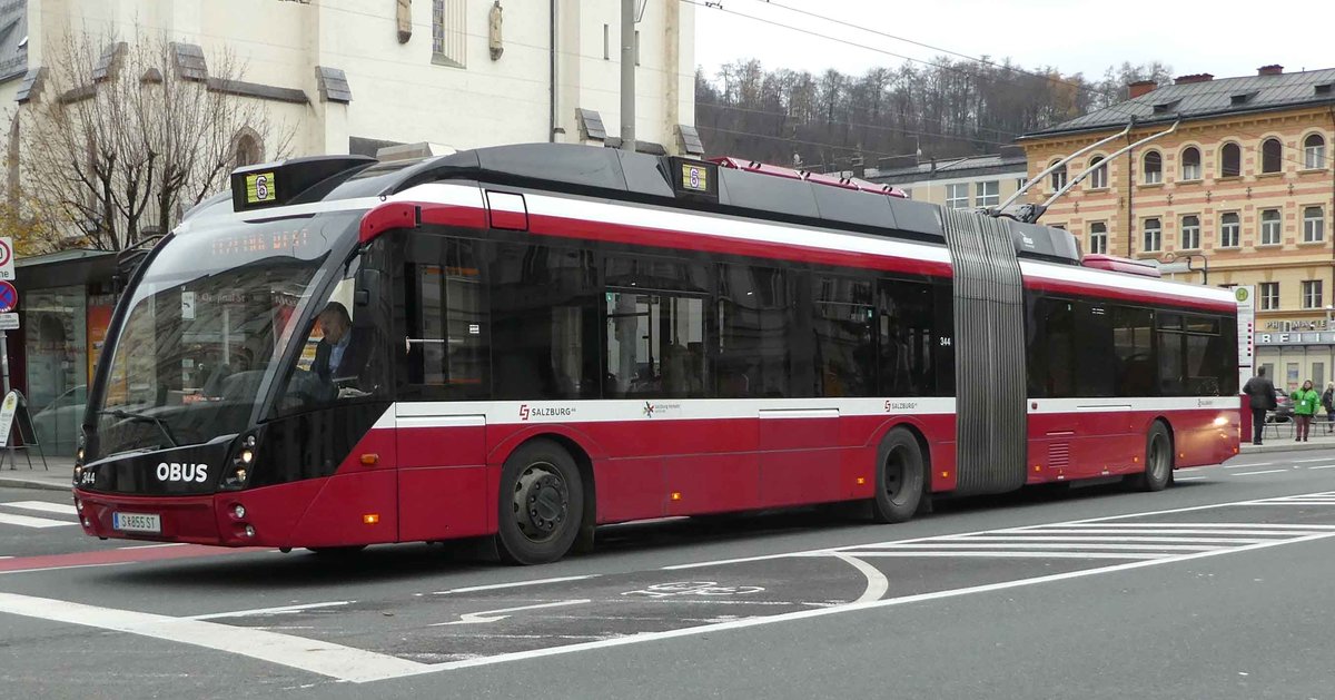 OBus Solaris Urbino von Salzburg Verkehr, gesehen im Dezember 2018
