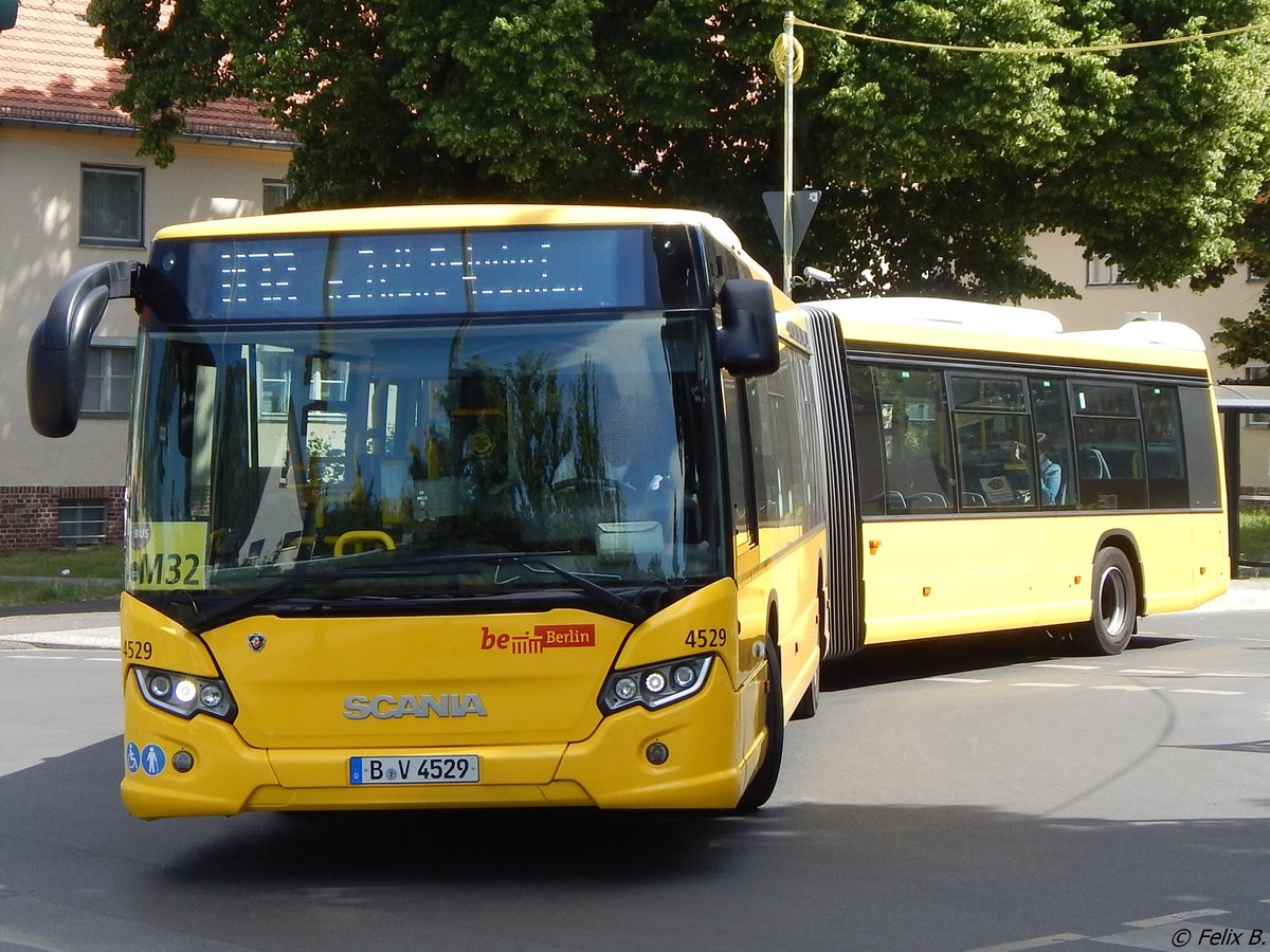 Scania Citywide der BVG in Berlin. 