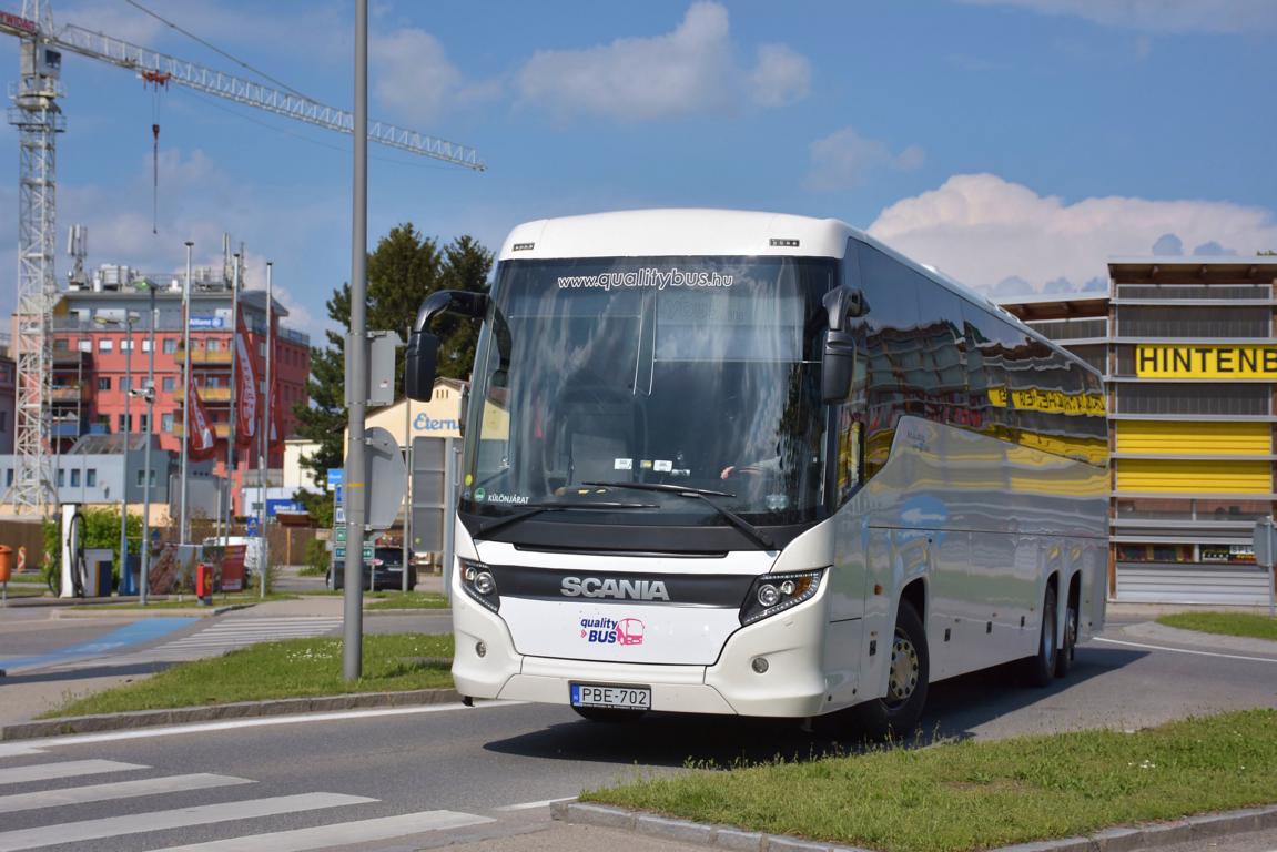 Scania Touring von Qualitybus aus Ungarn in Krems.