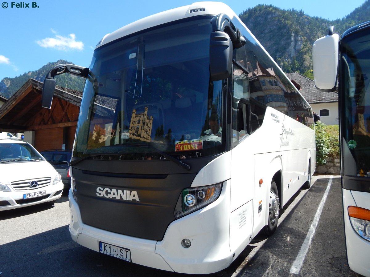 Scania Touring von Strychalski Transport aus Polen in Hohenschwangau.