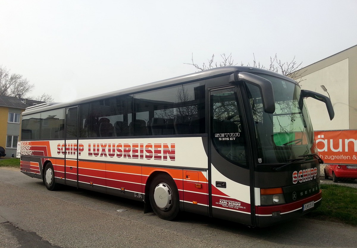 SETRA 315 GT von SCHUPP Reisen aus sterreich am 31.3.2014 in Krems.