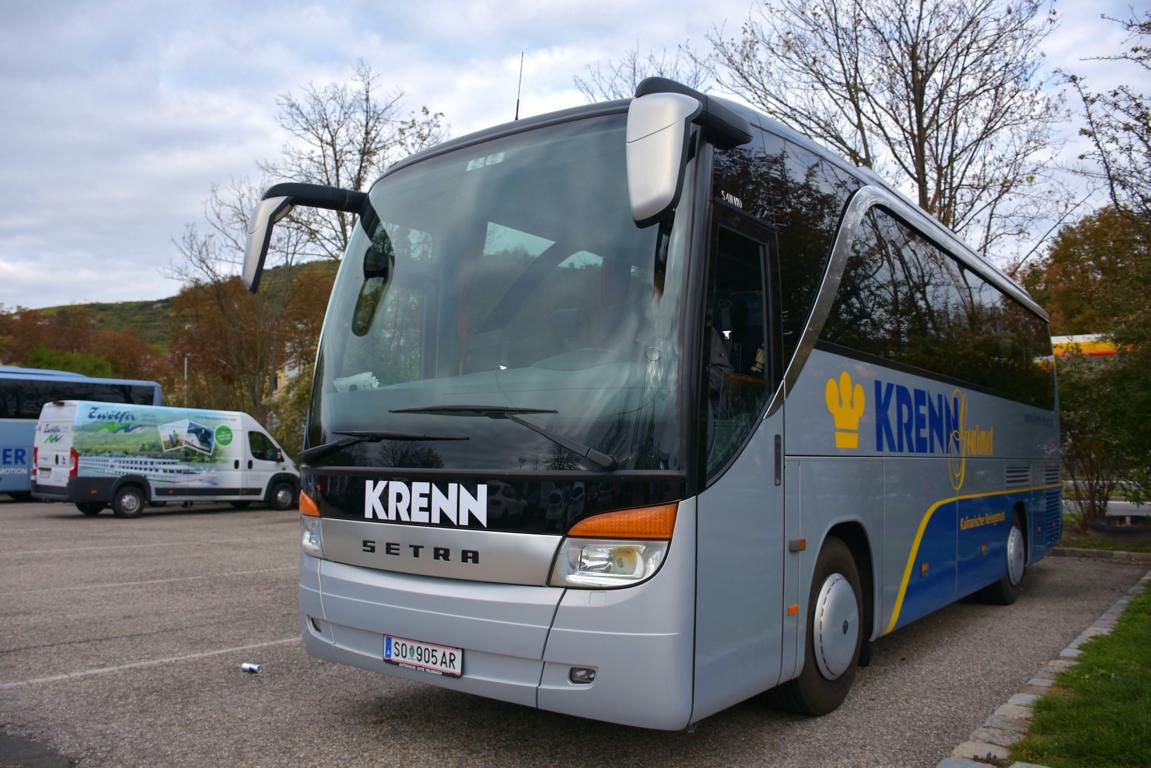 Setra 411 HD von Krenn Reisen aus sterreich 10/2017 in Krems.