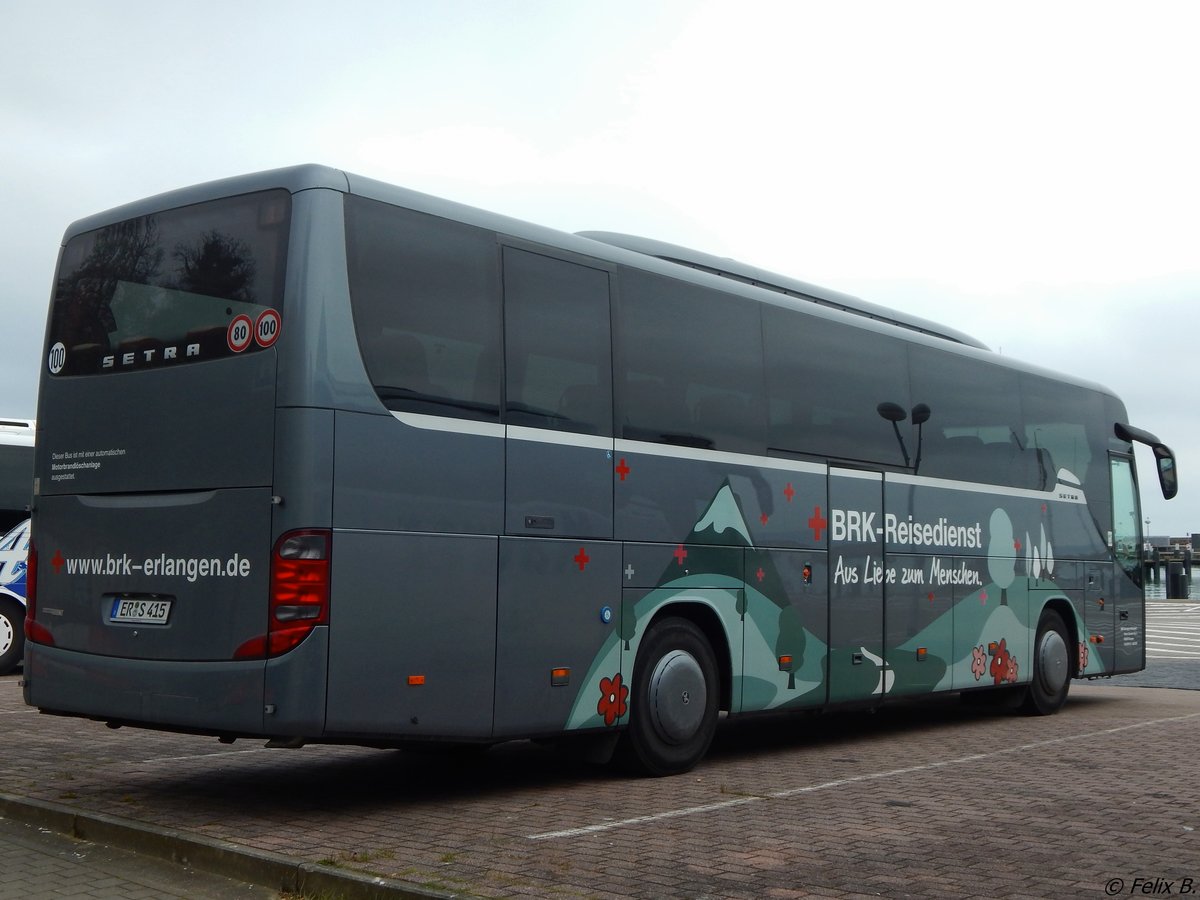 Setra 415 GT-HD von BRK-Reisedienst aus Deutschland im Stadthafen Sassnitz.
