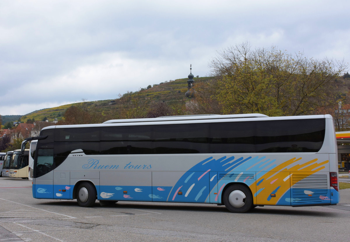 Setra 415 GT-HD von Buem Tours in Krems.