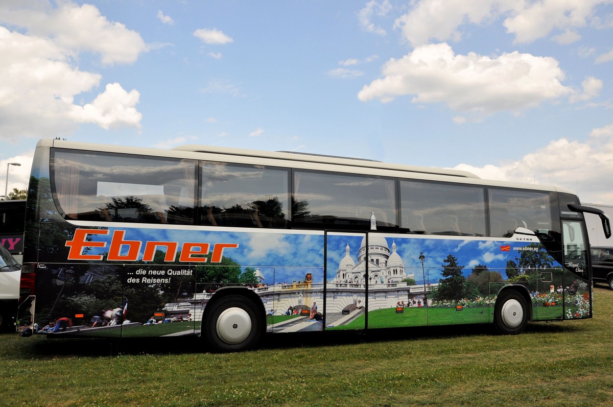SETRA 415 GT-HD von EBNER Busreisen/sterreich kommt am 13.7.2013 in Krems an.