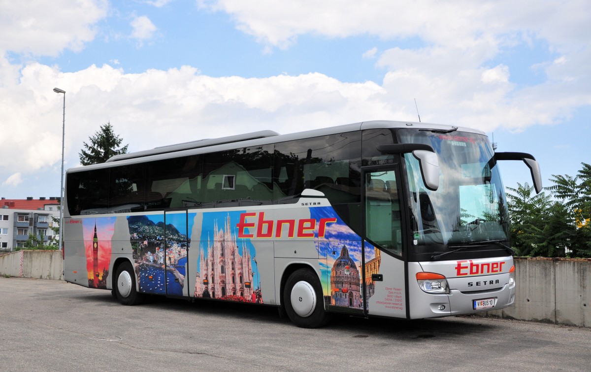 Setra 415 GT-HD von Ebner Reisen aus sterreich am 12. Juli 2014 in Krems gesehen.