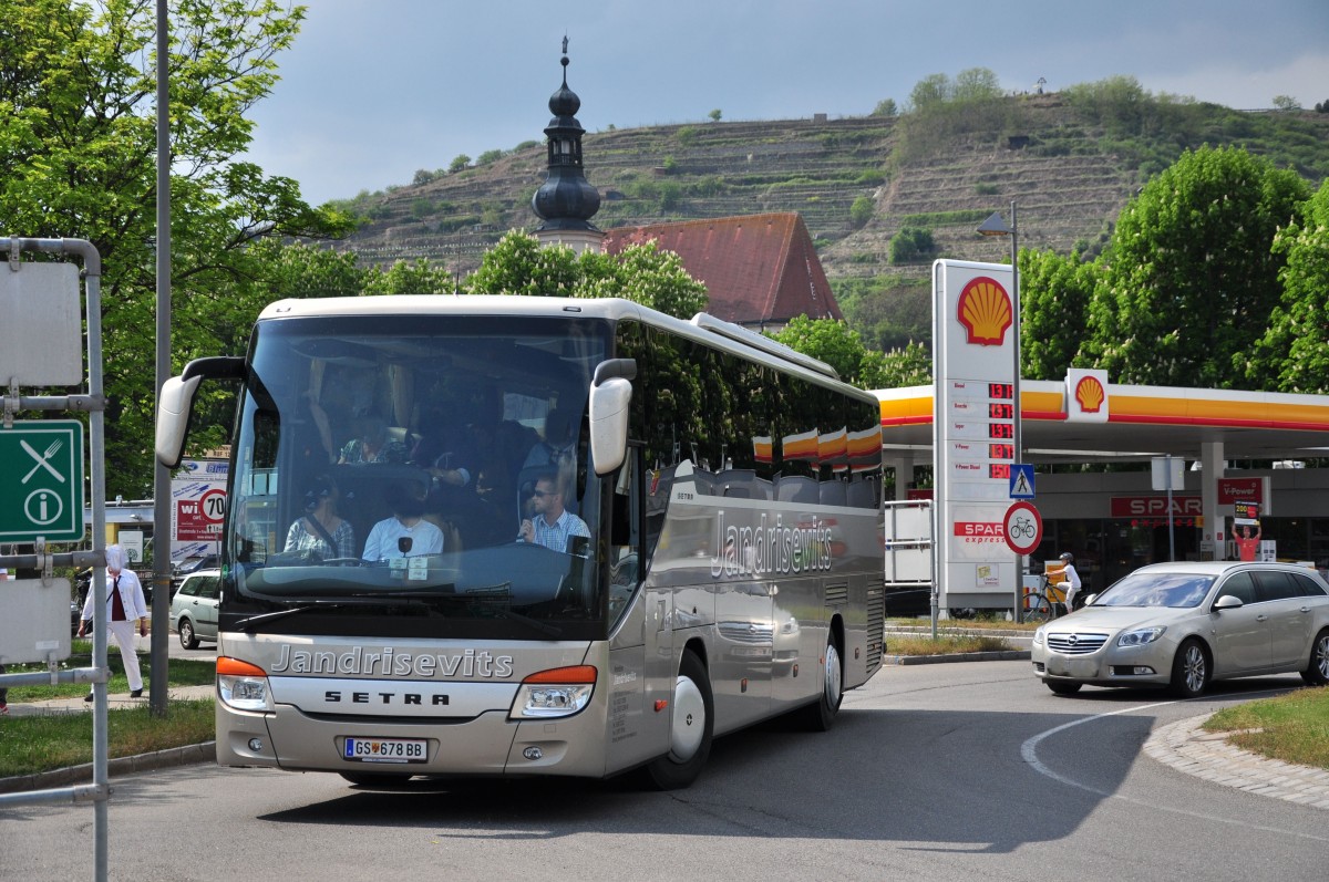 Setra 415 GT-HD von Jandrisevits aus sterreich im Mai 2014 in Krems.