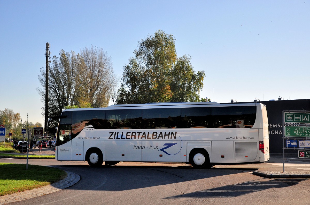Setra 415 GT-HD von den Zillertaler Verkehrsbetrieben aus sterreich am 18.10.2014 in Krems.