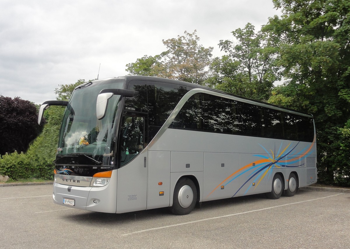 SETRA 415 HDH von Franz EBERHART Busreisen aus Niedersterreich am 26.6.2013 in Krems an der Donau.