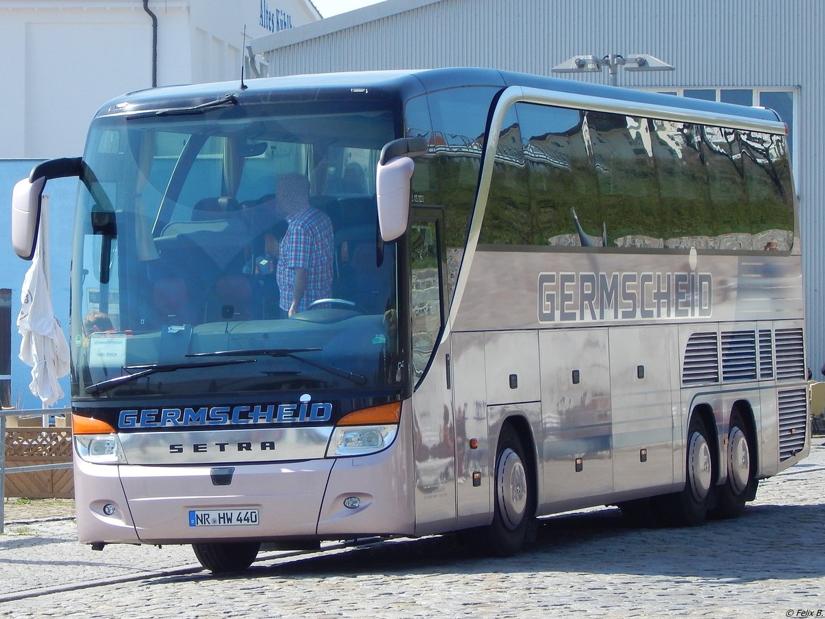 Setra 415 HDH von Germscheid aus Deutschland im Stadthafen Sassnitz.