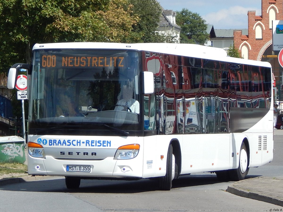 Setra 415 LE Business von Braasch Reisen aus Deutschland in Neubrandenburg.