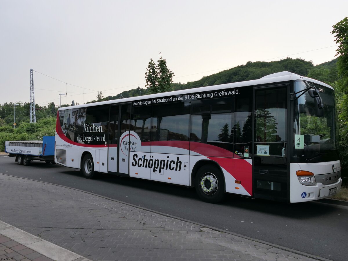Setra 415 LE Business der VVR mit Anhänger in Sassnitz.