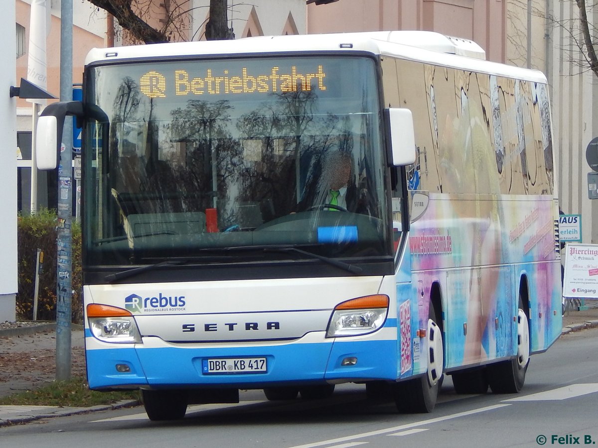 Setra 415 UL von Regionalbus Rostock in Güstrow.