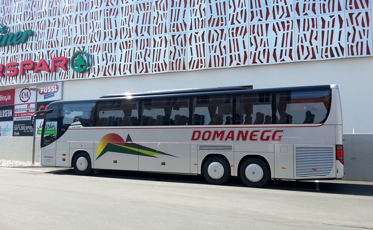 Setra 416 GT-HD von Domanegg aus Italien im Mai 2014 in Krems.