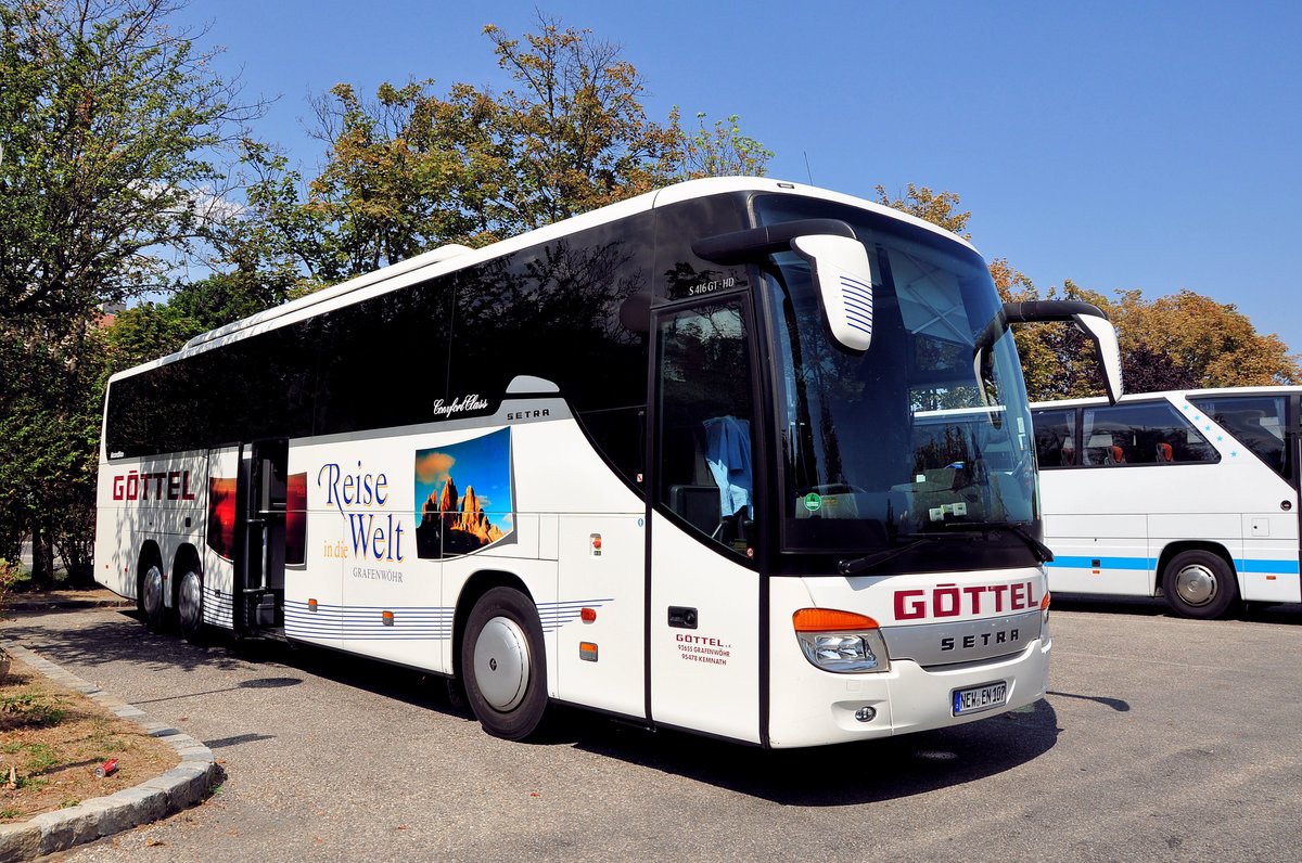Setra 416 GT-HD von Gttl Reisen aus der BRD in Krems gesehen.
