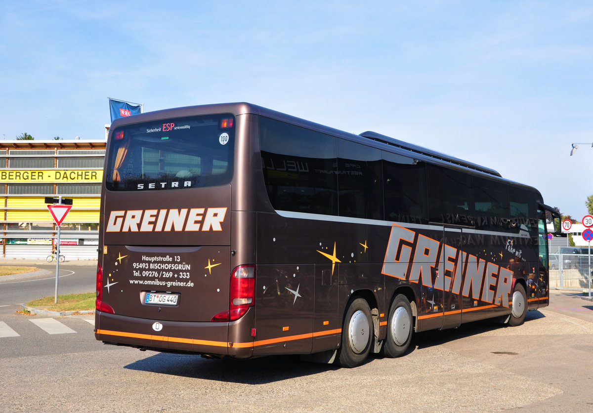 Setra 416 GT-HD von GREINER Reisen aus der BRD in Krems.