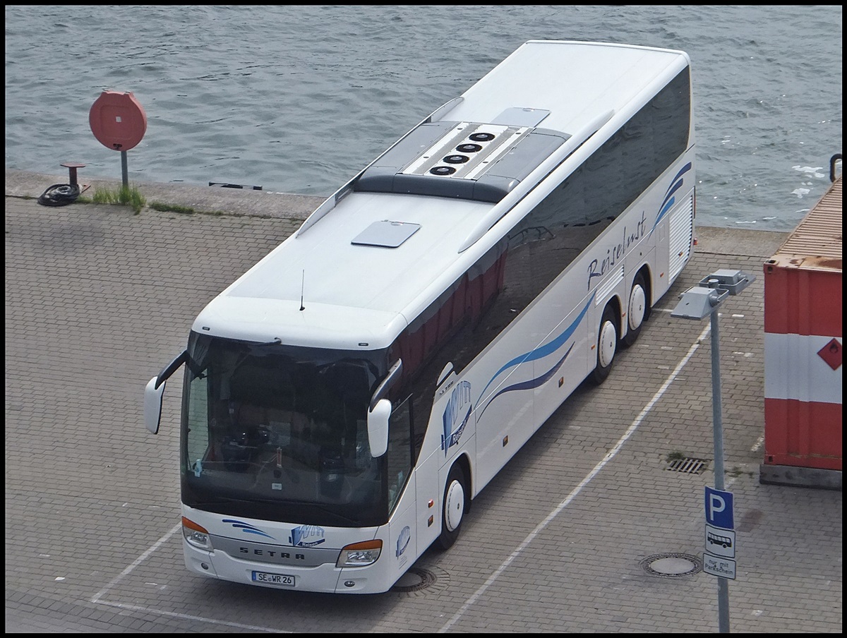 Setra 416 GT-HD von Witt Reisen aus Deutschland im Stadthafen Sassnitz.