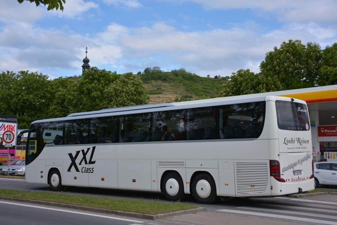 Setra 417 GT-HD von Losbi Reisen aus Wien in Krems.