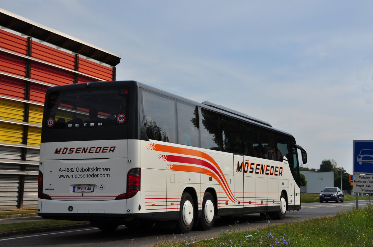 Setra 417 GT-HD von Mseneder Reisen aus sterreich in Krems gesehen.