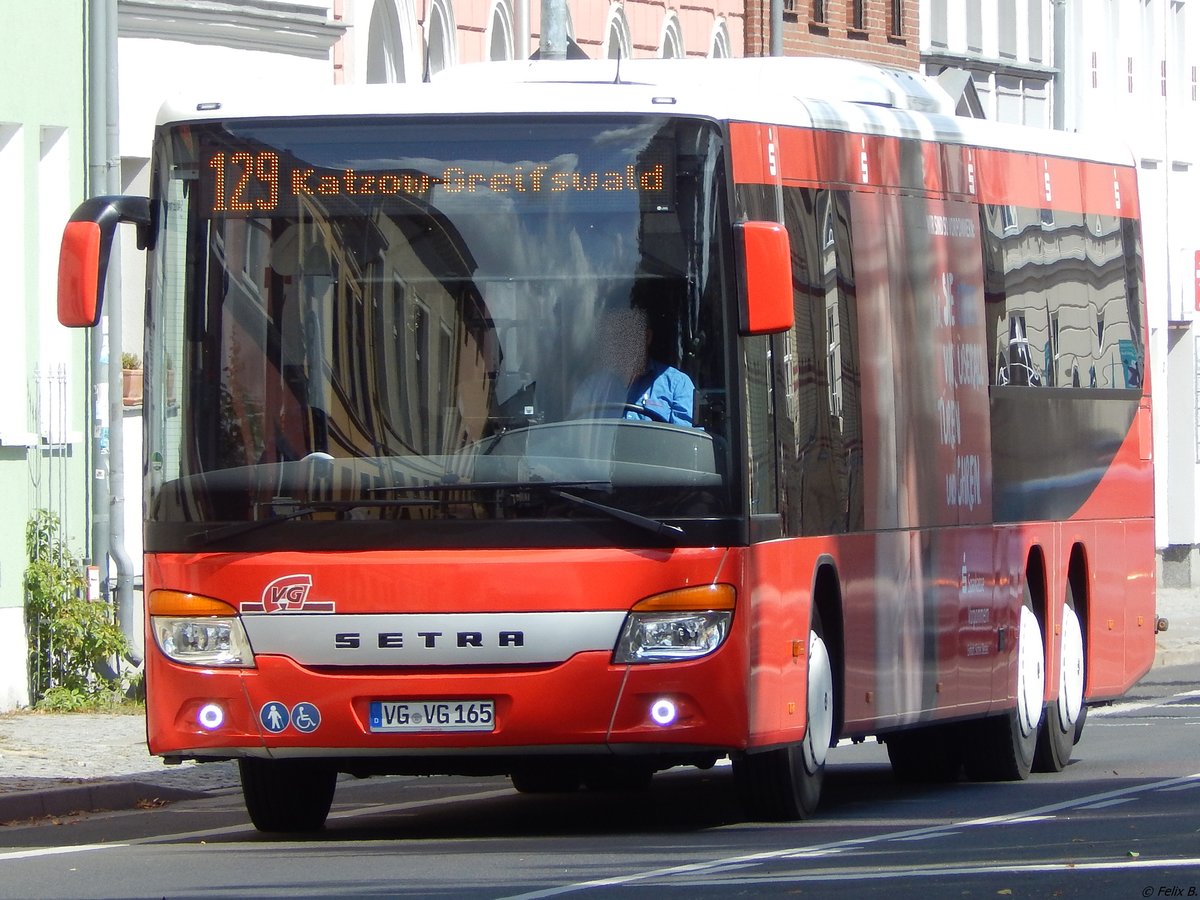 Setra 418 LE Business der Anklamer Verkehrsgesellschaft in Greifswald.