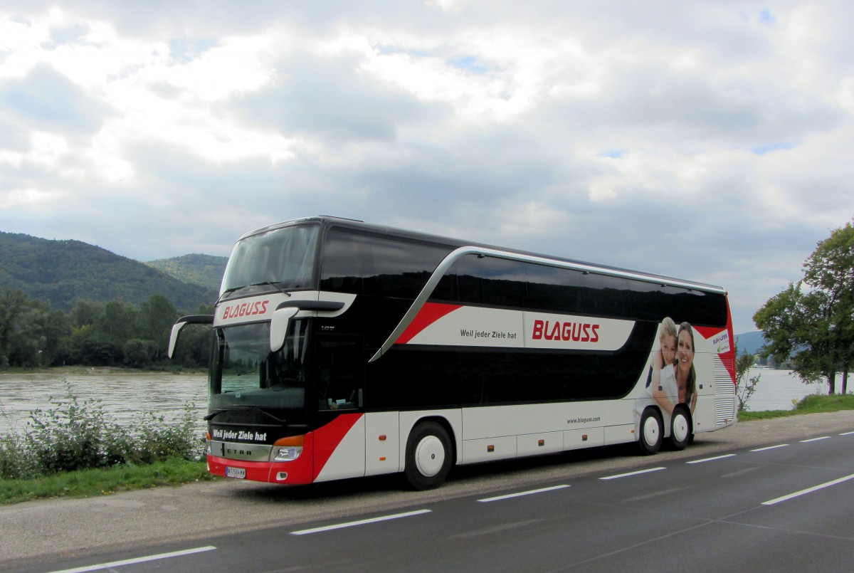 SETRA 431 DT von BLAGUSS Reisen aus Wien im September 2013 in der Wachau/Niedersterreich gesehen.
