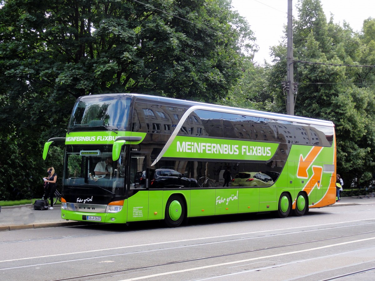 Setra 431 DT von MEINFERNBUS Flixbus am 29.7.2015 beim Hpt.Bahnhof in Leipzig gesehen.