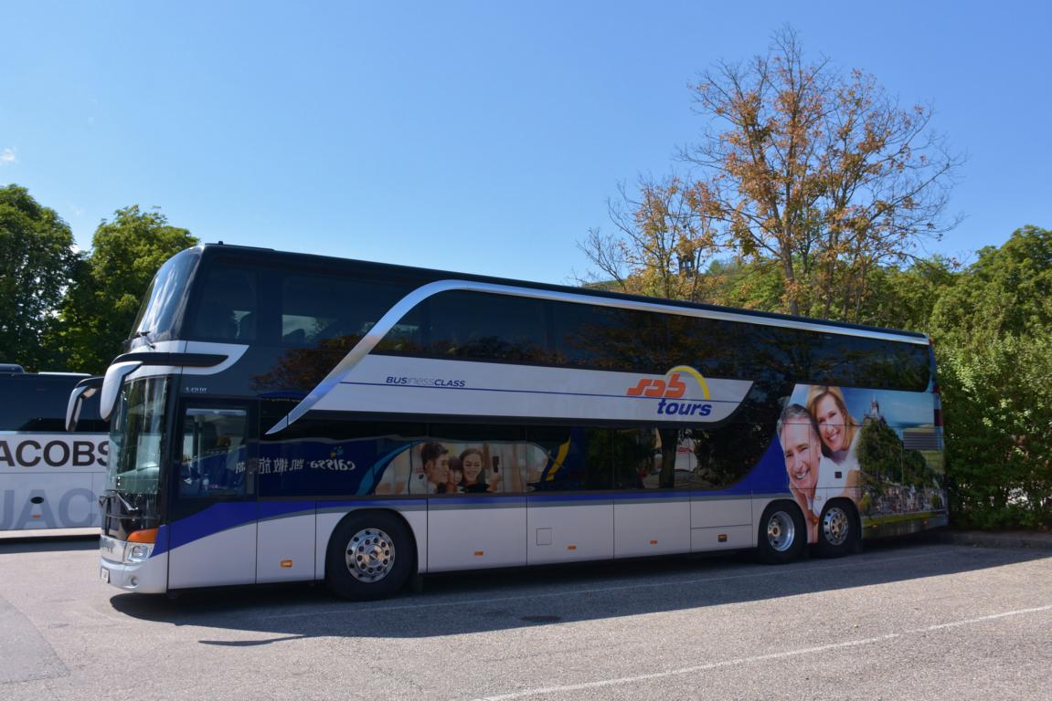 Setra 431 DT von SAB Tours aus Linz/Obersterreich 2017 in Krems.