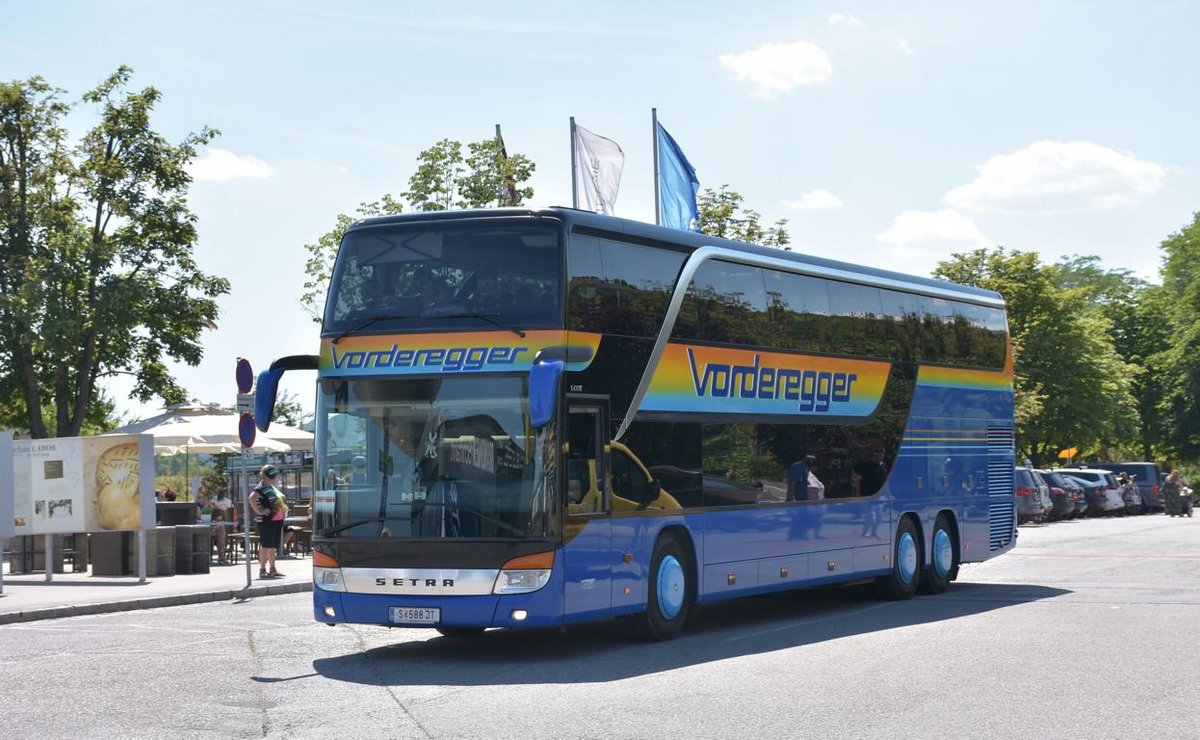 Setra 431 DT von Vorderegger Reisen aus sterreich 06/2017 in Krems.