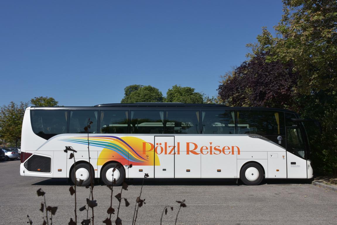 Setra 500er-Serie von Plzl Reisen aus sterreich 06/2017 in Krems.