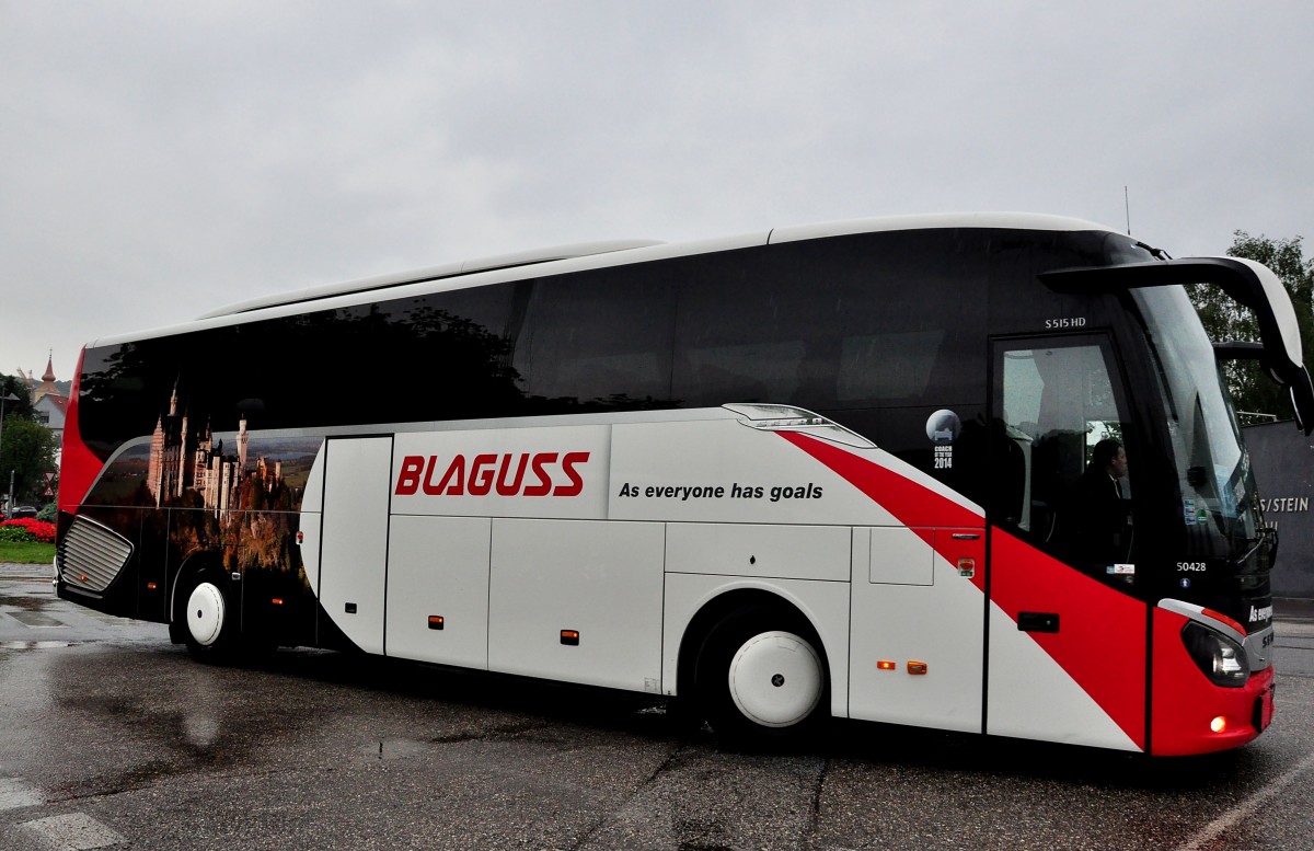 Setra 515 HD (BL-366HJ) von Blaguss Slowakei am 23.5.2015 in Krems.
