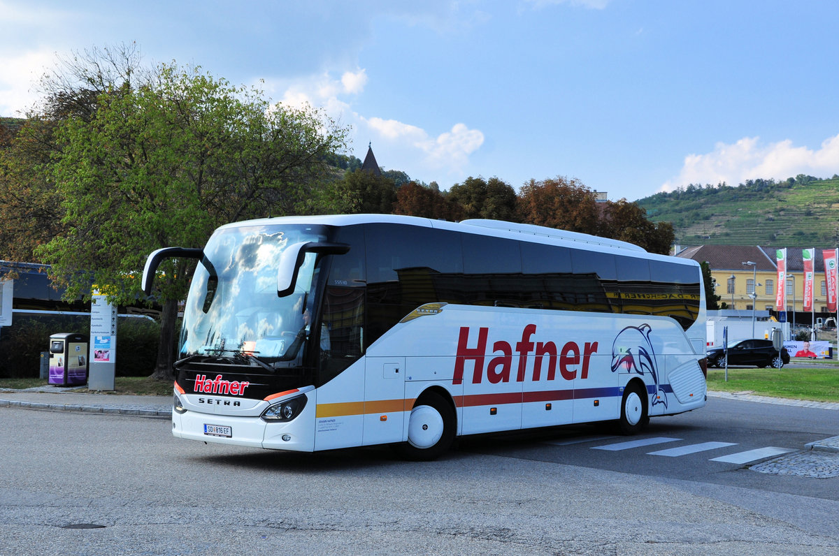 Setra 515 HD von HAFNER Reisen aus sterreich in Krems gesehen.