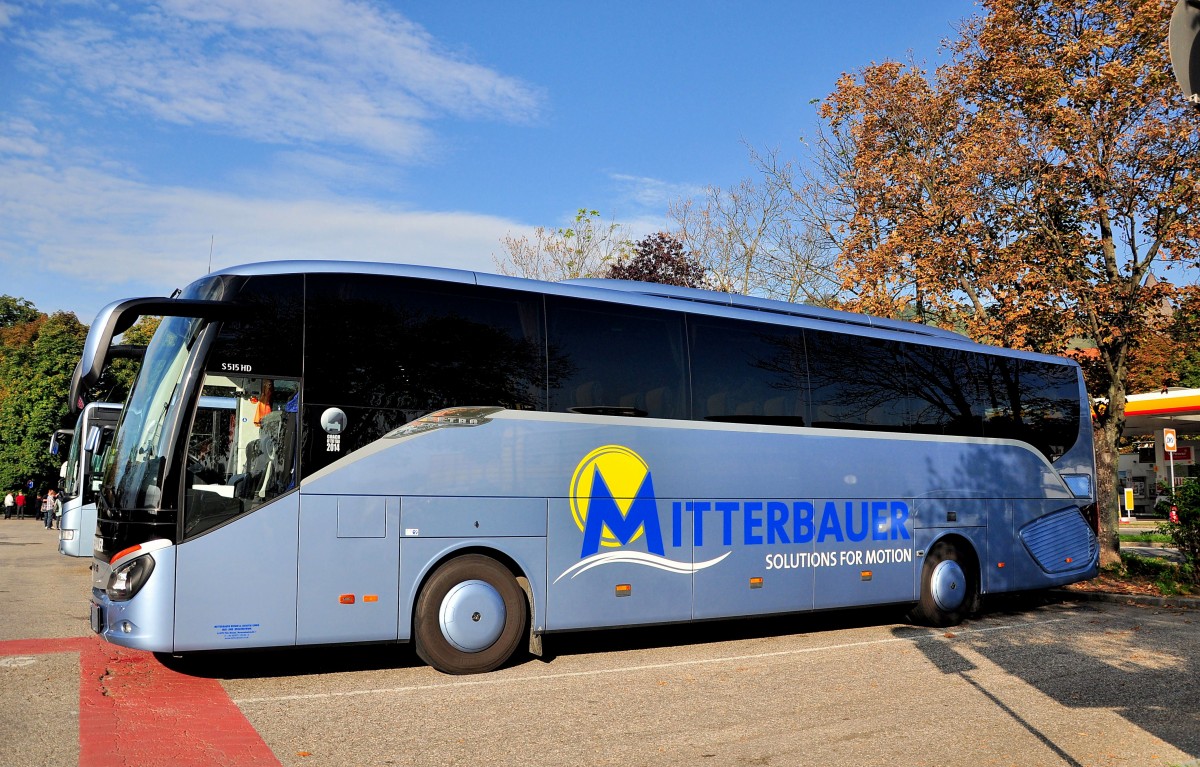 Setra 515 HD von Mitterbauer Reisen aus Niedersterreich am 20.9.2014 in Krems.
