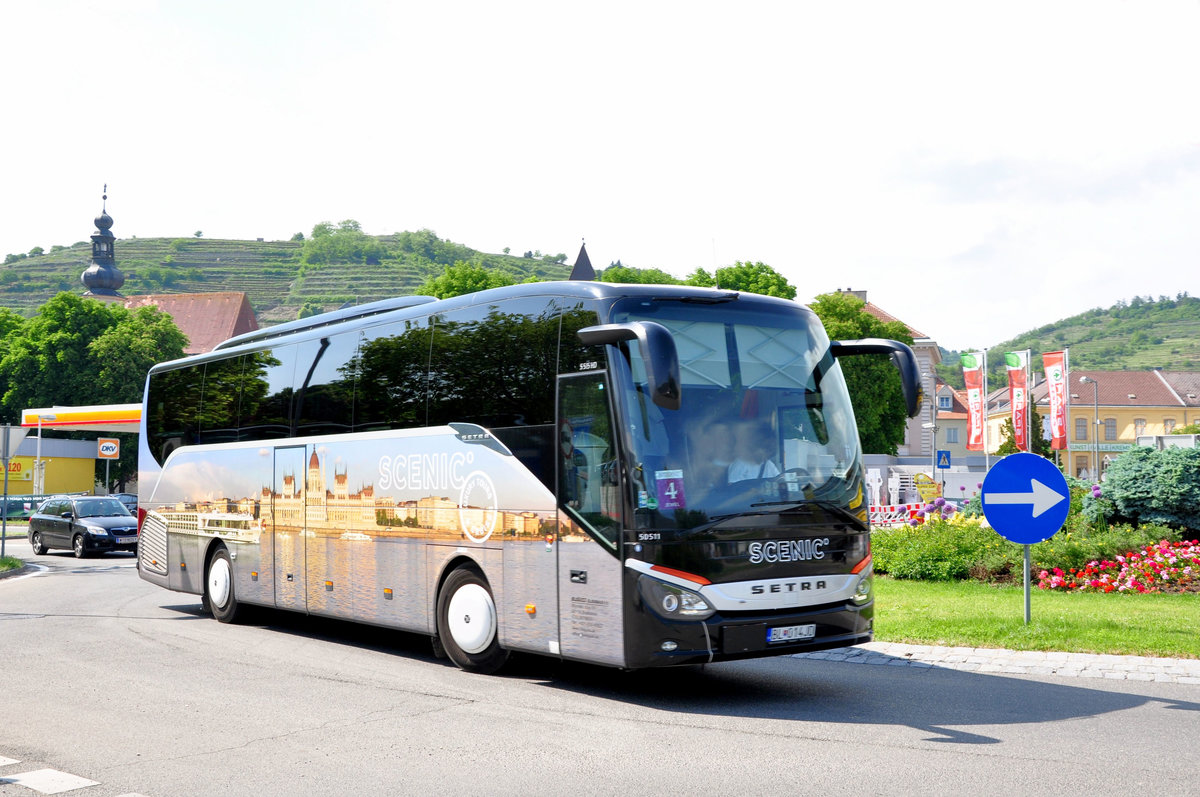 Setra 515 HD von Scenic Tour (Blaguss)aus der SK in Krems unterwegs.
