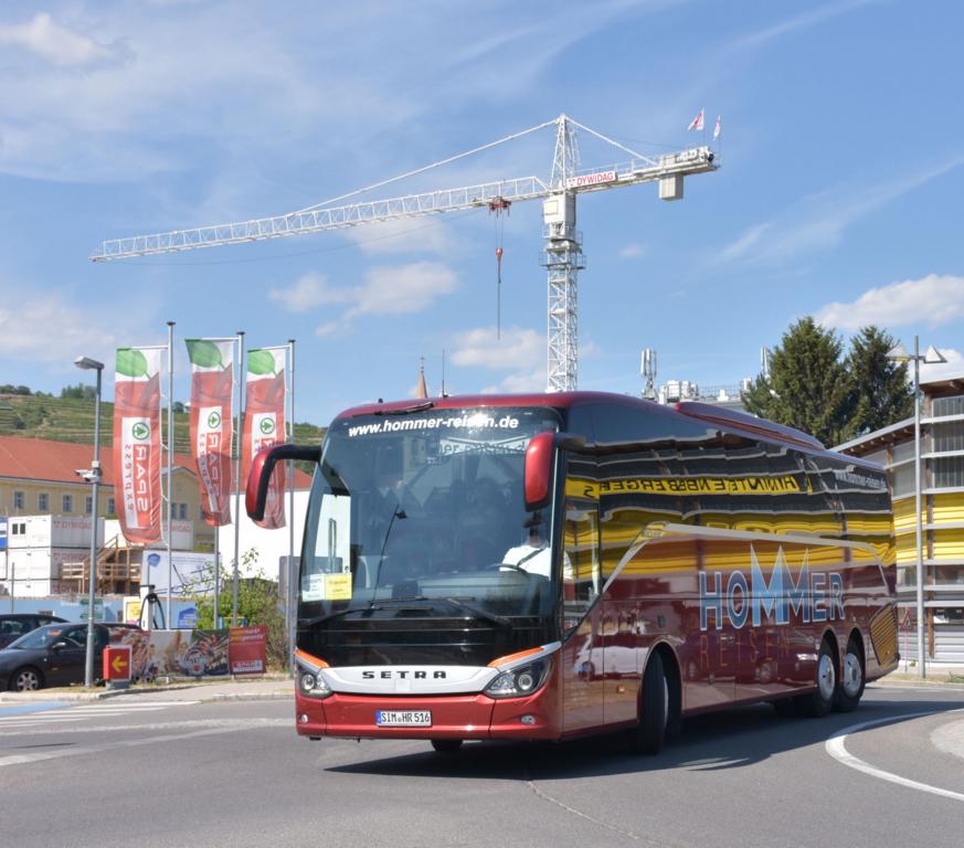 Setra 516 HD von HOMMER Reisen aus der BRD 06/2017 in Krems.