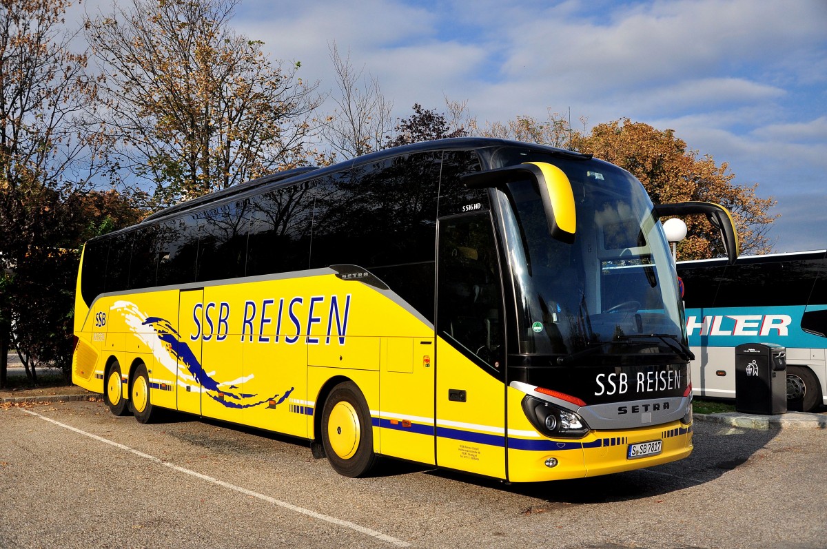 SETRA 516 HD von SSB Reisen aus der BRD im Herbst 2013 in Krems.