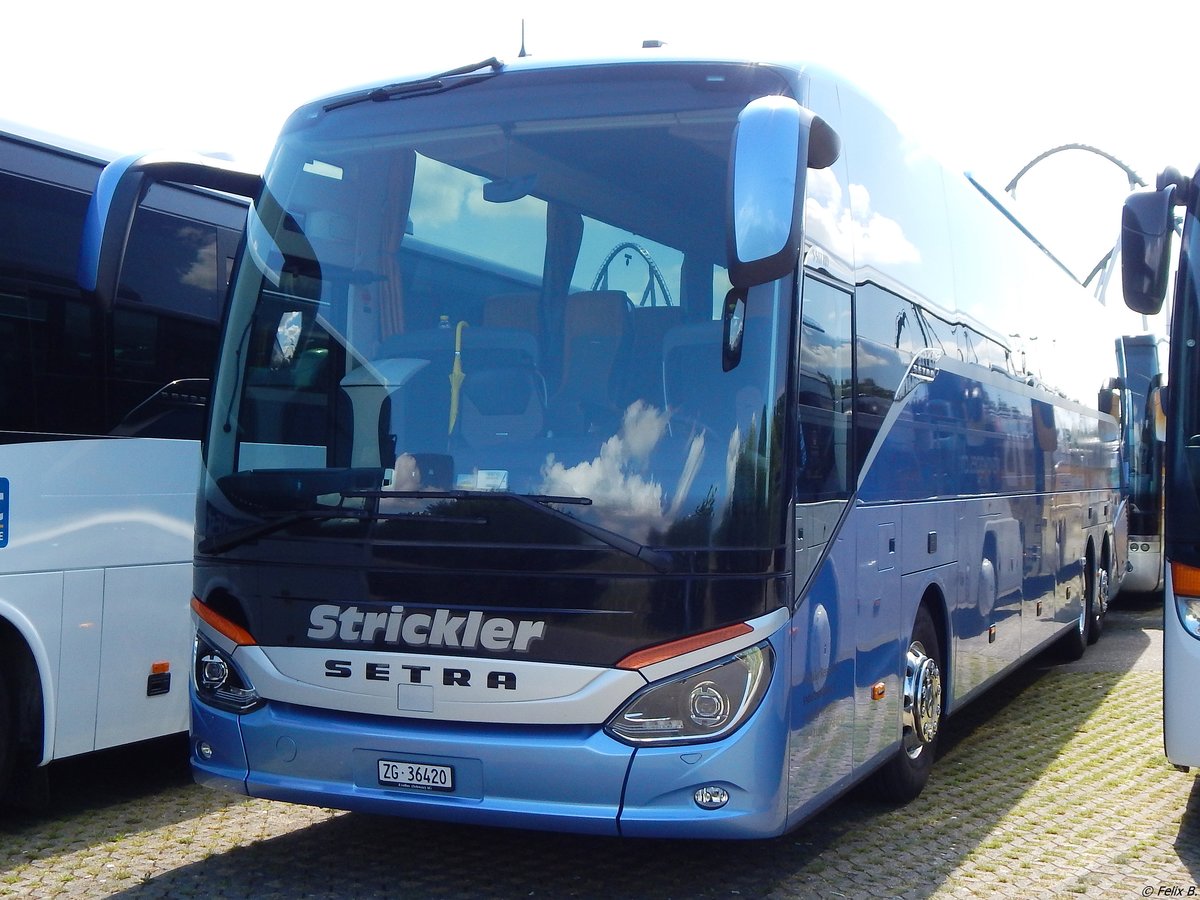 Setra 517 HD von Strickler aus der Schweiz am Europapark Rust.