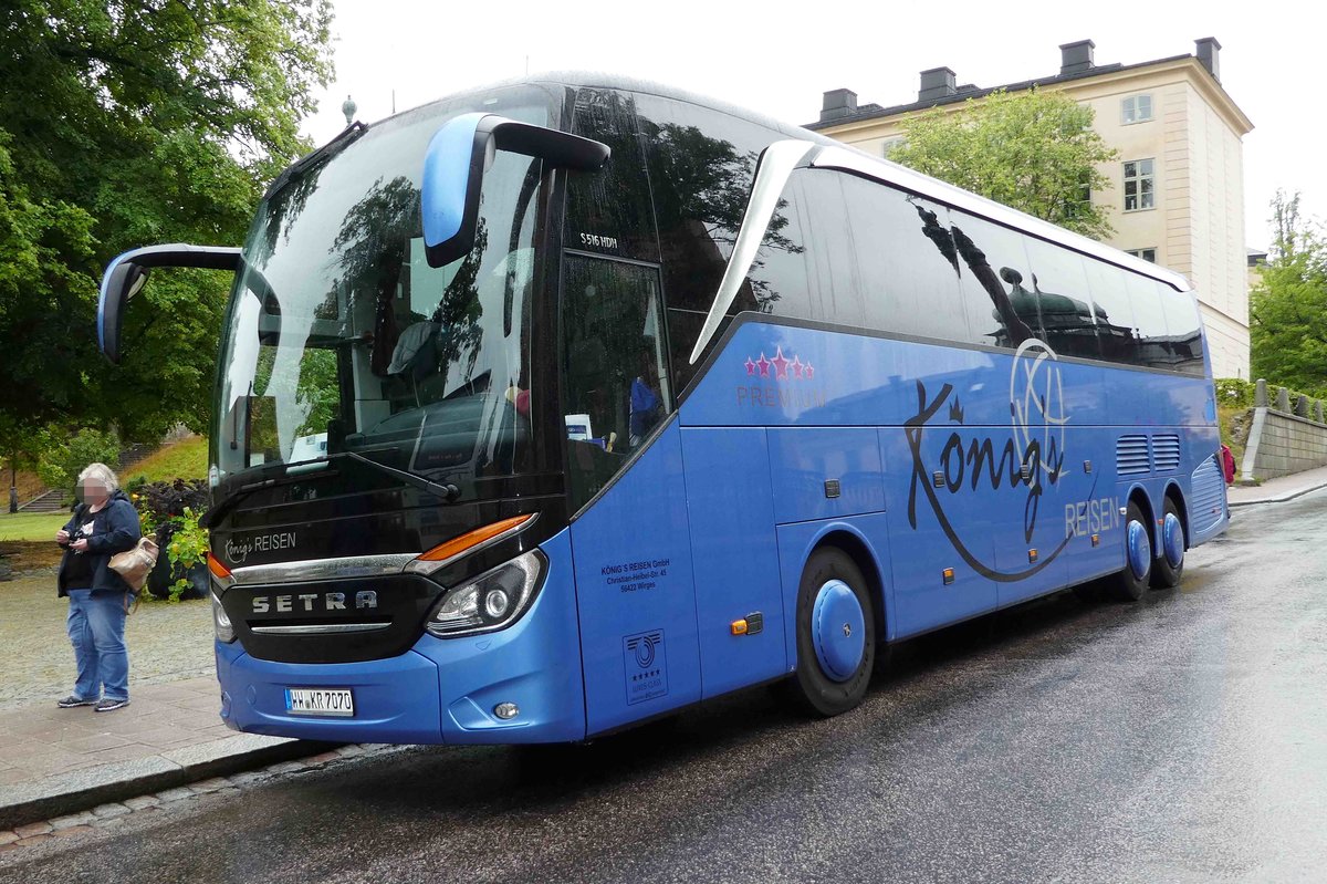 =Setra S 516 von  Knigs Reisen  steht im August 2017 in Dombas/N