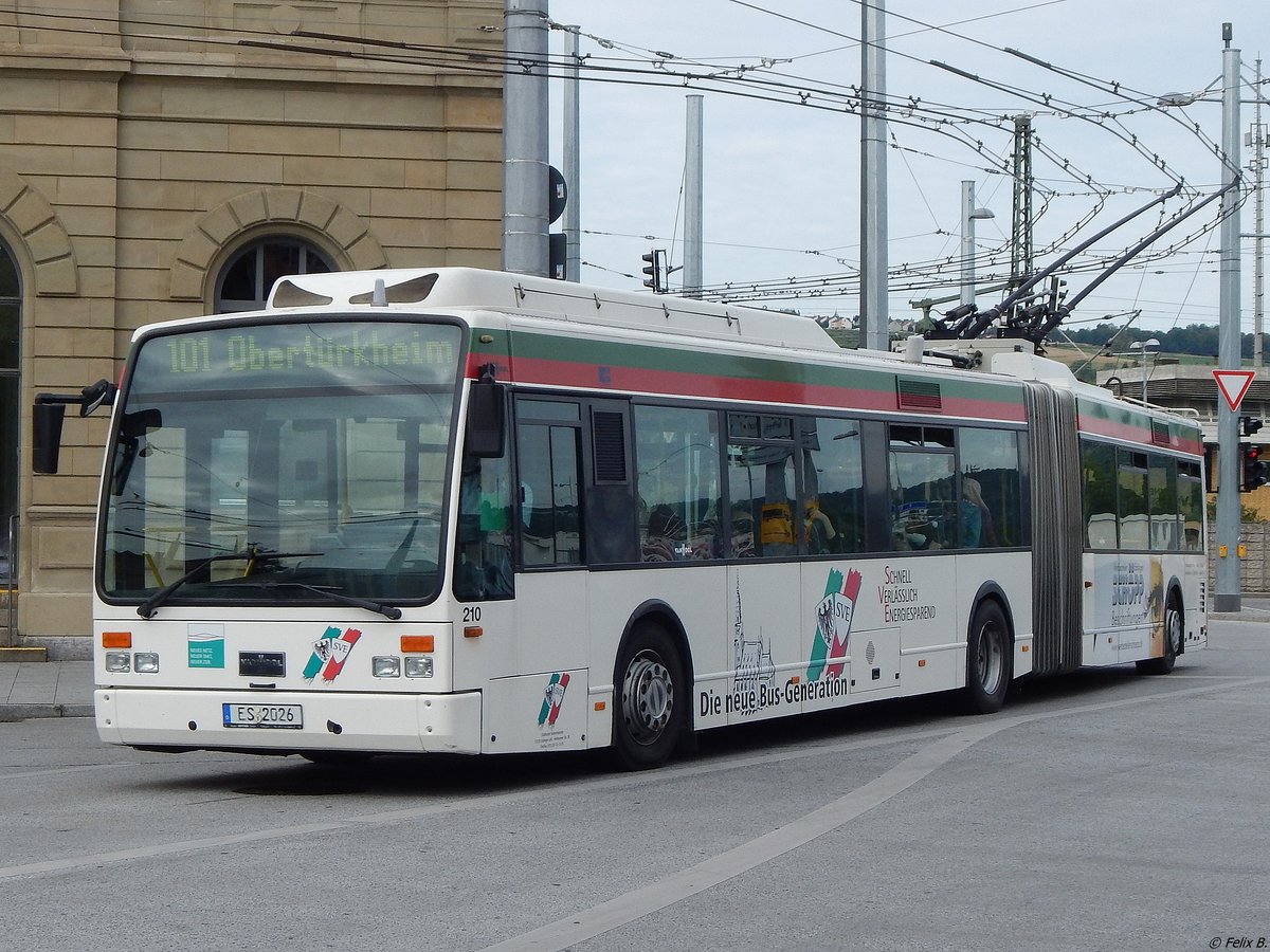 Van Hool AG300T der Stdtischer Verkehrsbetrieb Esslingen in Esslingen.