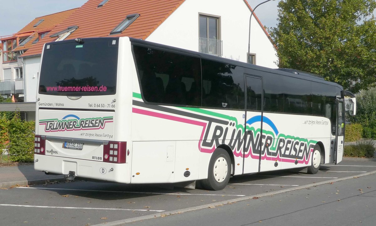 Van Hool T 915 von TRÜMNER-Reisen steht im September 2019 in Hünfeld