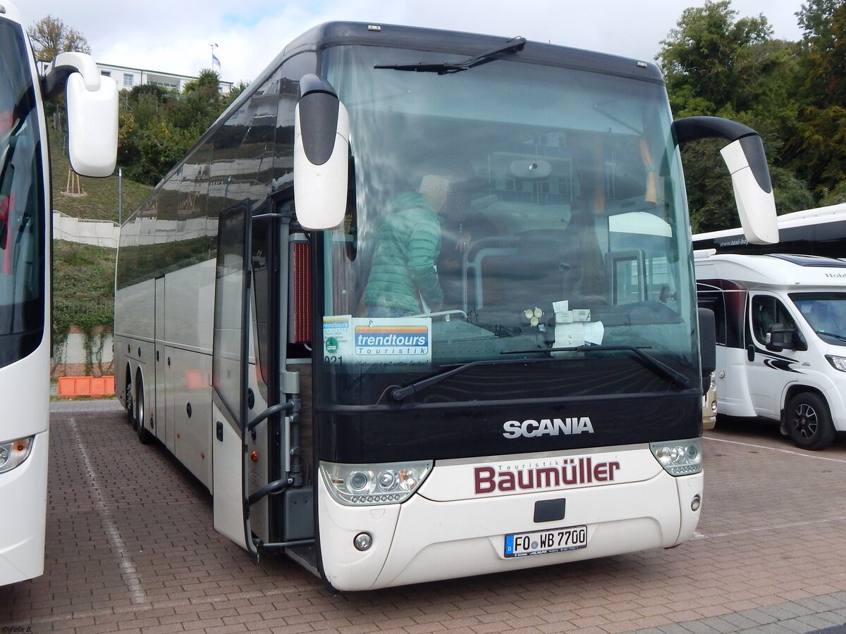 Van Hool TX16 von Baumüller aus Deutschland im Stadthafen Sassnitz.