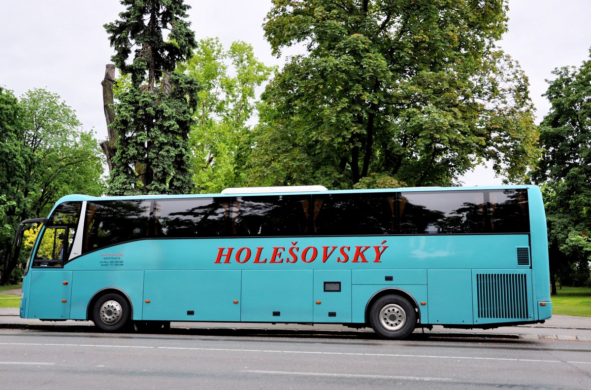 VDL Berkhof Axial Reisebus aus der CZ am 17.Mai 2014 in Krems gesehen.