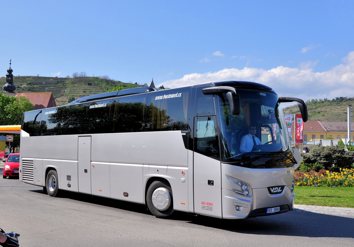 VDL Futura von Bus Travel aus der CZ am 24.4.201 in Krems unterwegs.
