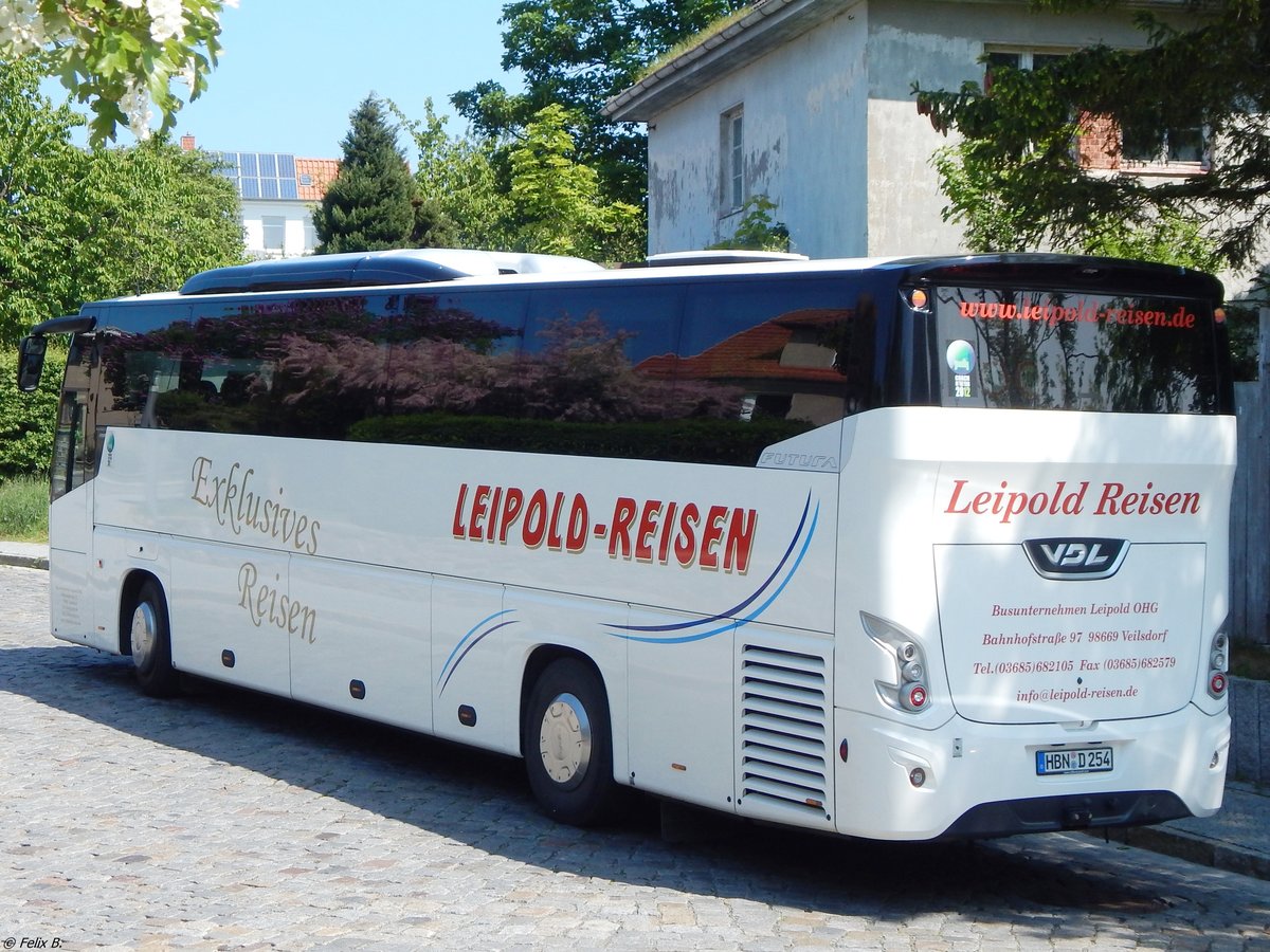 VDL Futura von Leipold-Reisen aus Deutschland im Stadthafen Sassnitz.