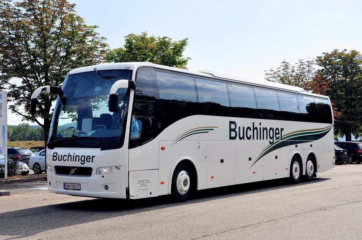 Volvo 9700 von Buchinger Reisen aus sterreich in Krems gesehen.