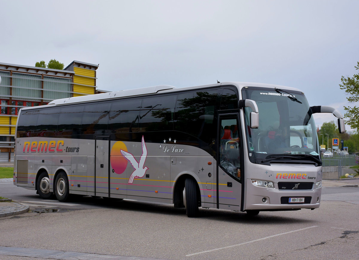 Volvo 9700 von NEMEC Tour`s aus sterreich in Krems.